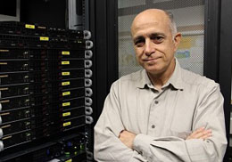 José Duato, catedràtic de l’Escola Tècnica Superior d’Enginyeria Informàtica de la Universitat Politècnica de València. Foto: Octubre CCC València.